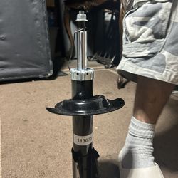 Set Of Front Shock Absorbers For Honda 