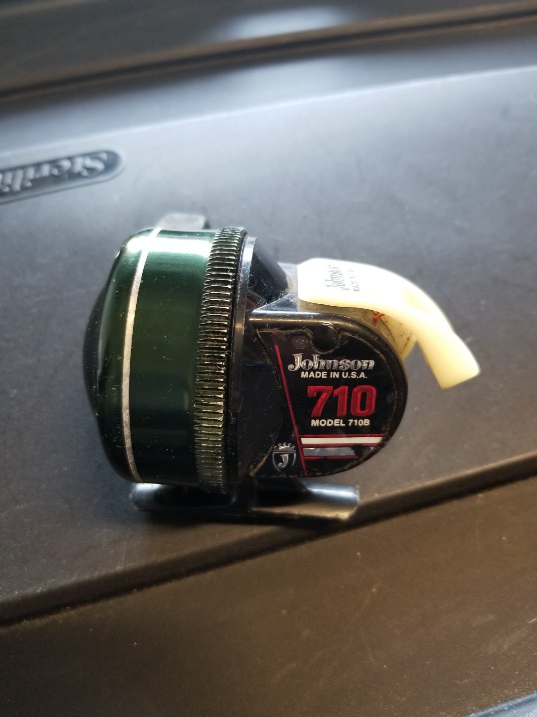 Vintage Johnson 710 Fishing Reel for Sale in Clayton, NC OfferUp