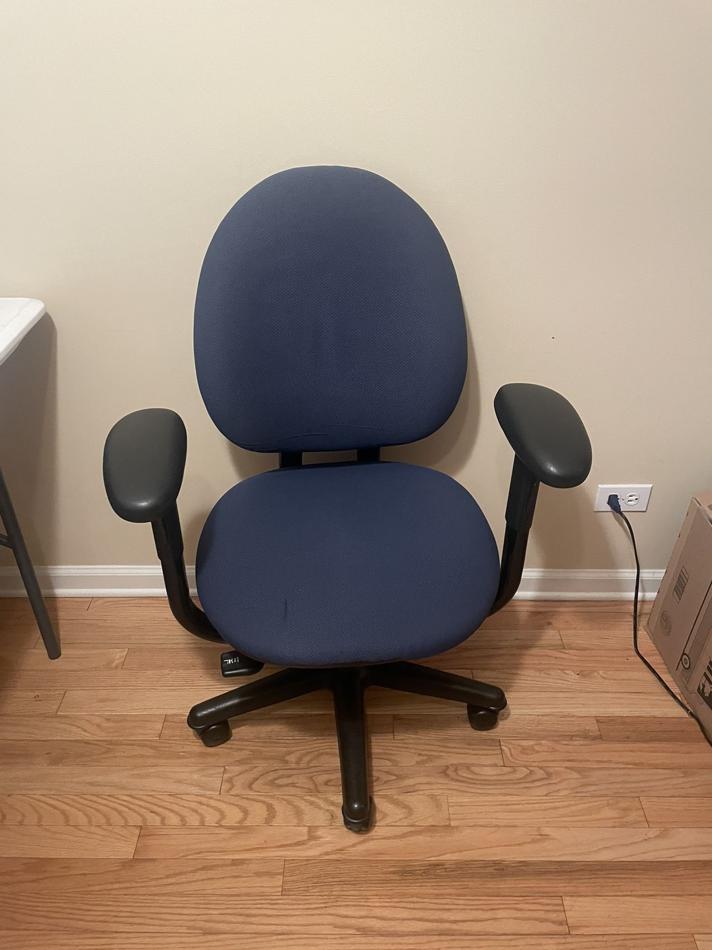 Office Chair / silla de oficina