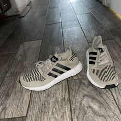 Adida Running Shoes Size 9 