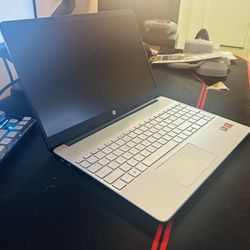 HP Laptop 15-ef2025tg