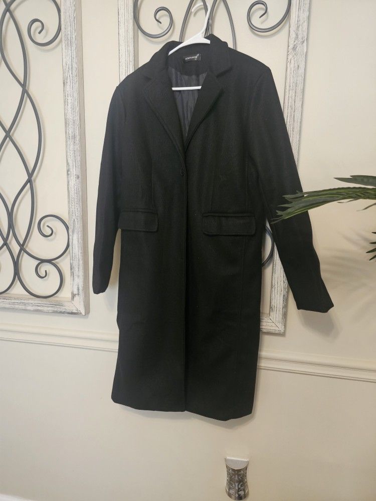 Women's Calvin Klein Coat. Size 16 Brand New