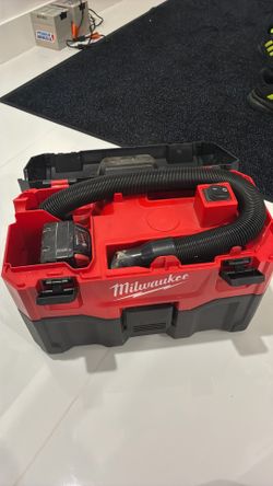 Milwaukee 2 gallon wet/dry vacuum