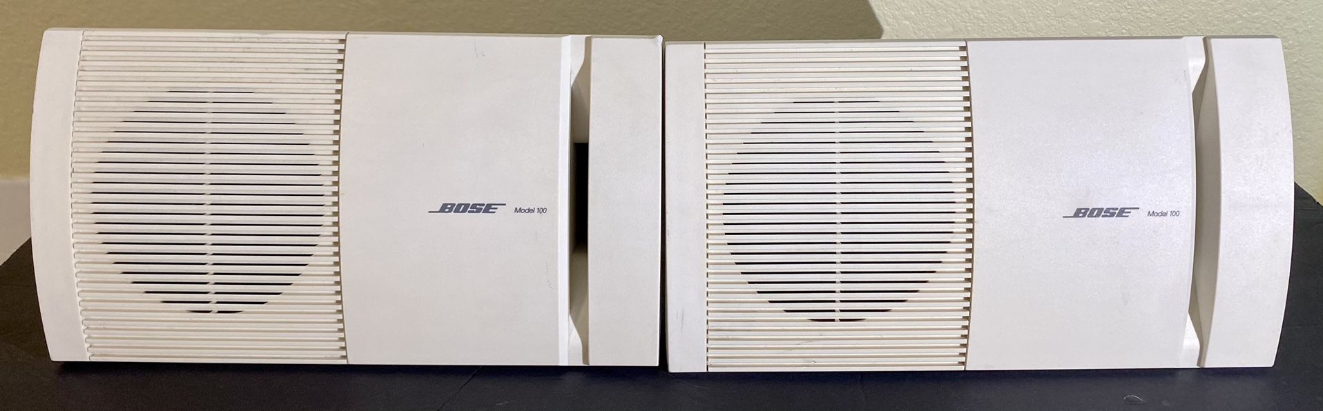 Bose Model 100 Book Shelf Surrounded Sound Speakers White Pair
