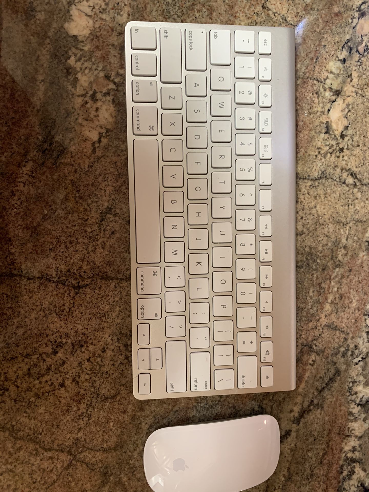Wireless Apple keyboard and mouse