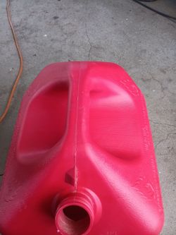 Gas tank