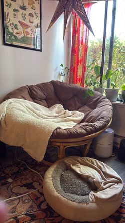 Papasan chair