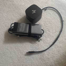 HP Laptop Docking Station W/ 230W Power Supply