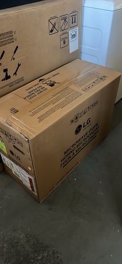 LG oven microwave 30 x 12 Slim