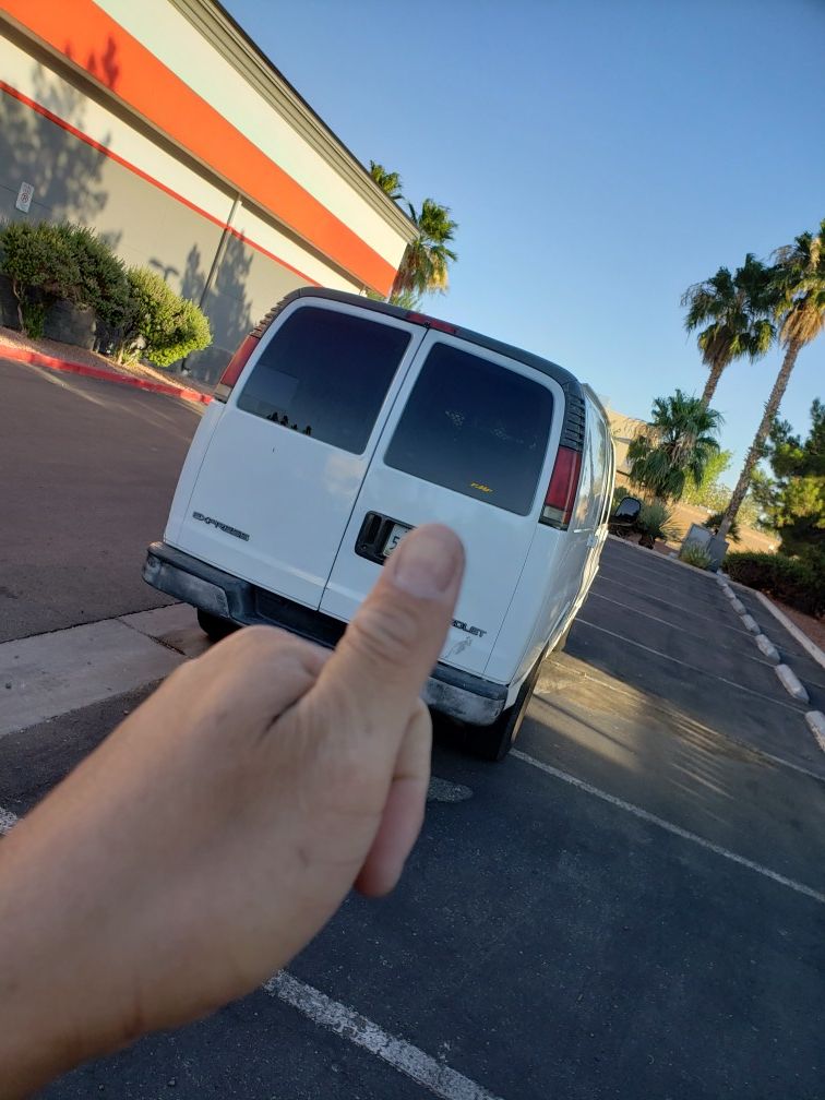 2000 Chevrolet Express