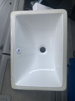 White Nantucket Sink