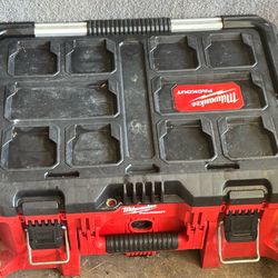 Milwaukee PACKOUT Large Tool Box-48-22-8425/ low ballers will be blocked