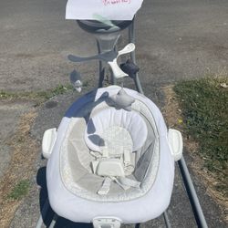 FREE Graco Swing & Bouncer