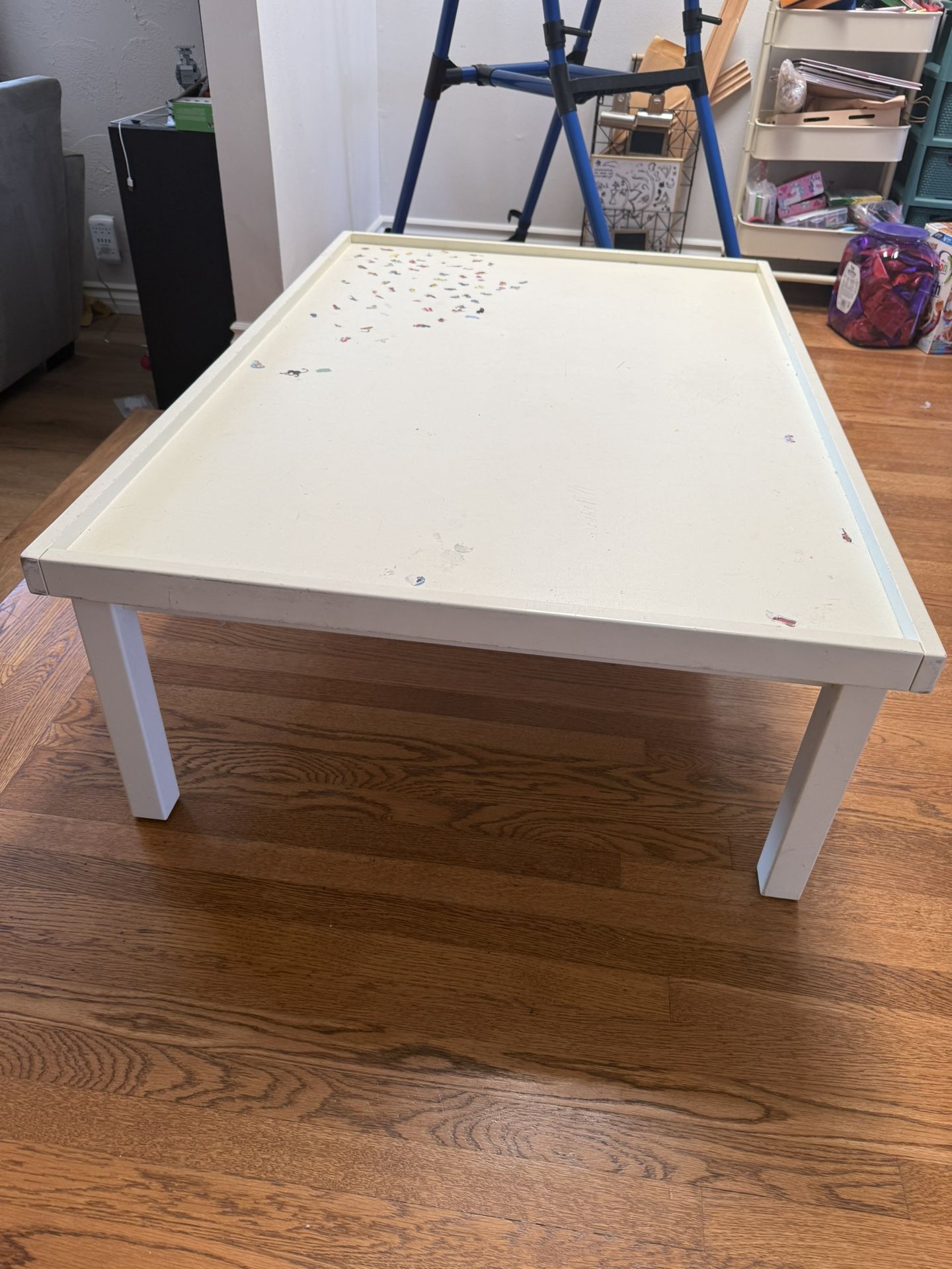 Pottery Barn Kids Carolina Activity Table