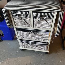 Side table with wicker baskets
