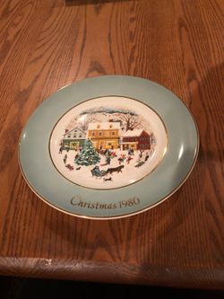 Avon Christmas Plate 1980