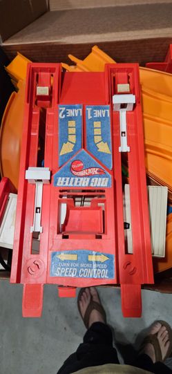 Vintage hotwheel track stuff