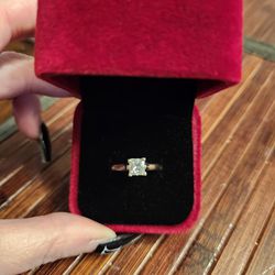 Diamon Engagement Ring