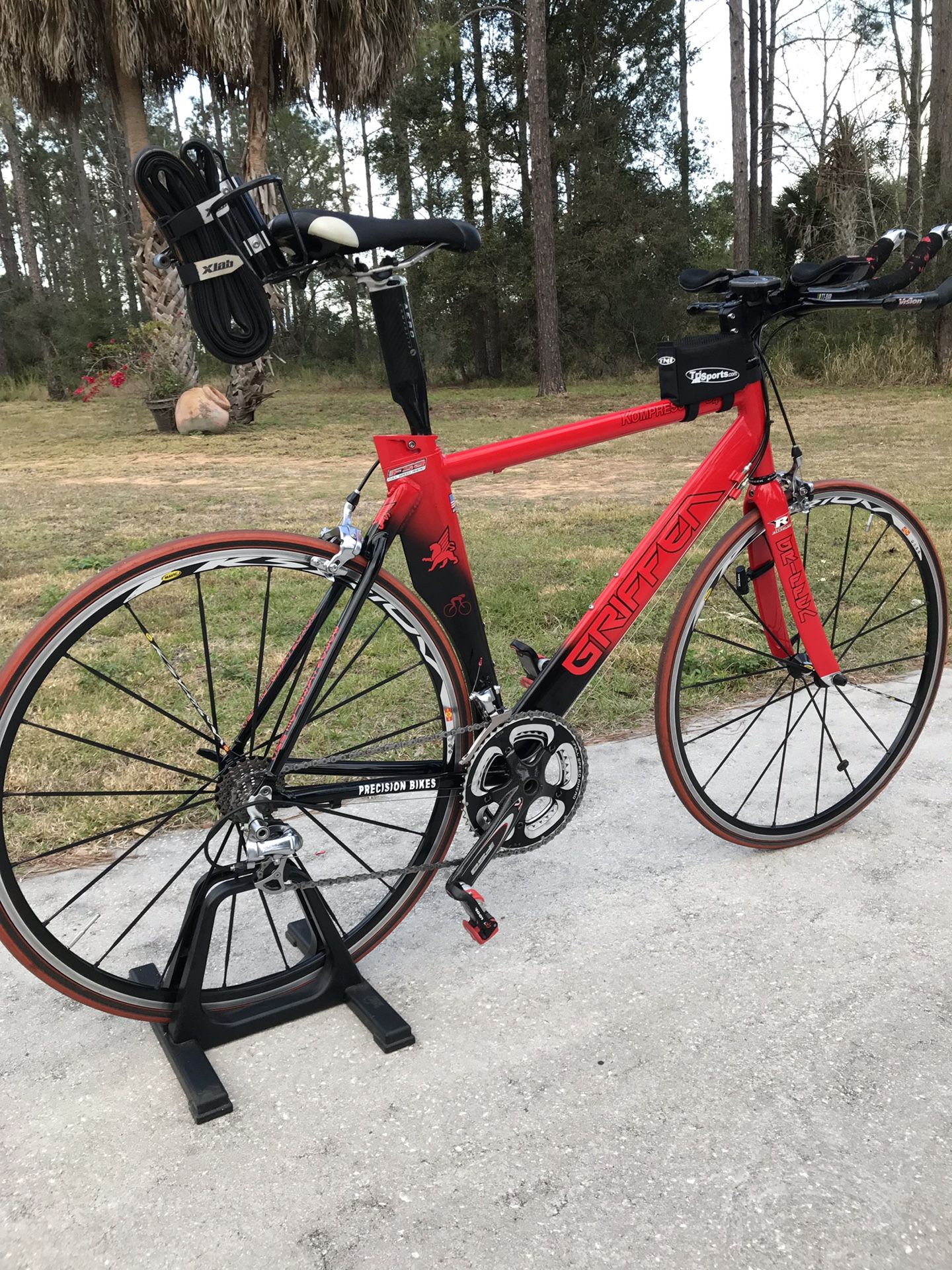 Road/Triathlon Bike - Griffen Kompressor Vulcan B4C