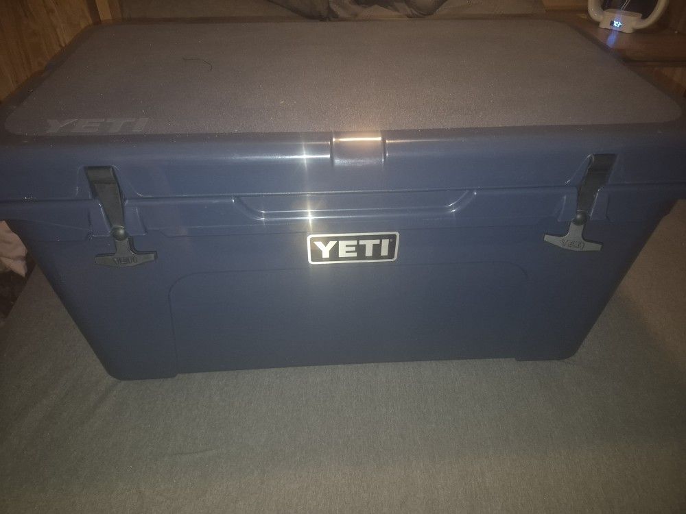 YETI Tundra 65