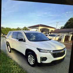 2023 Chevy Traverse 