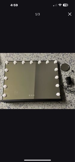 Vanity mirror