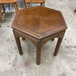 Vintage Ethan Allan Classic Manor Side Table Super Rare Great Condition