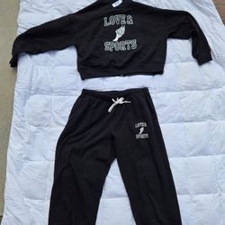 *SWEAT SUIT SET (Size Lg))