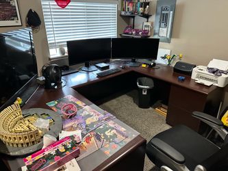 Large Executive U-Shaped Office Desk + Matching Credenza