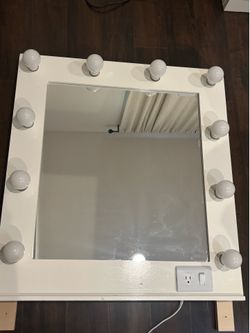 Vanity mirror