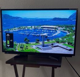 SHARP 32” TV
