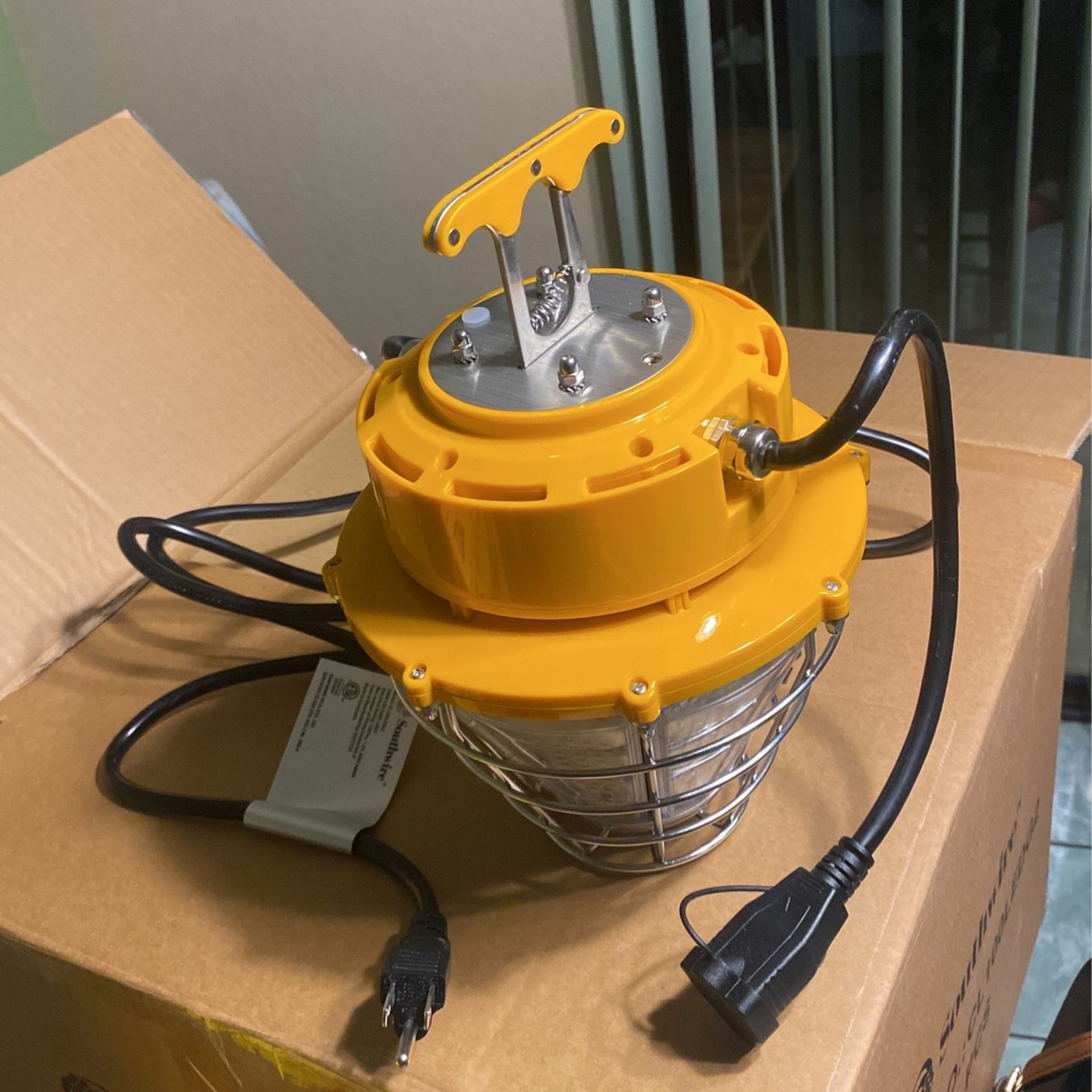 100w Southwire Temp Hanging Light