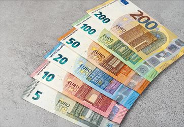 Euros Currency For Sale Or Exchange. Best Rates Around !!