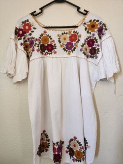 Plus Size Women's Embroidered  Blouses
