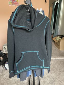 Women’s Snowboarding Apparel