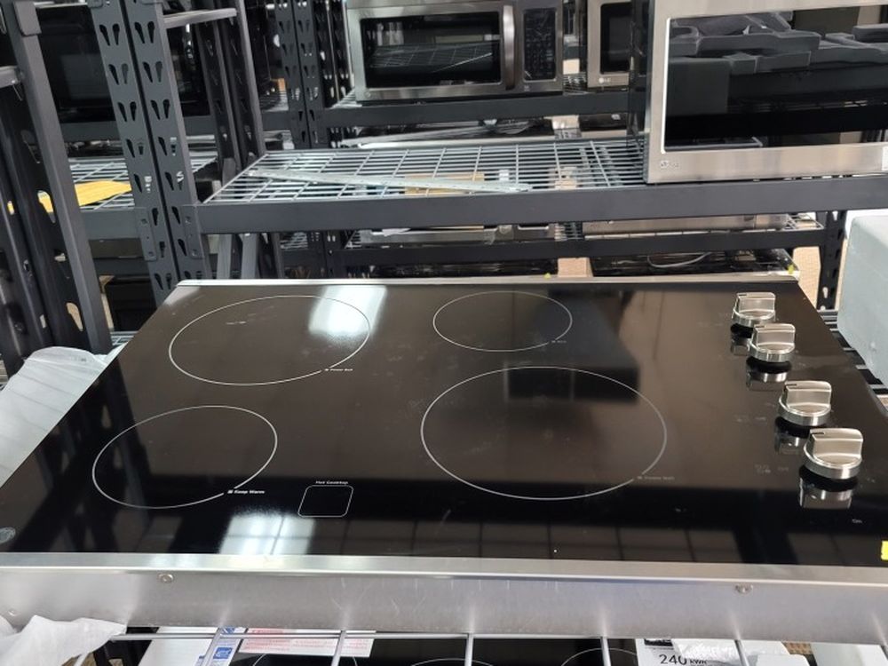 😁 30" electric GE cooktop BRAND NEW can be delivered and installed for only $50 down