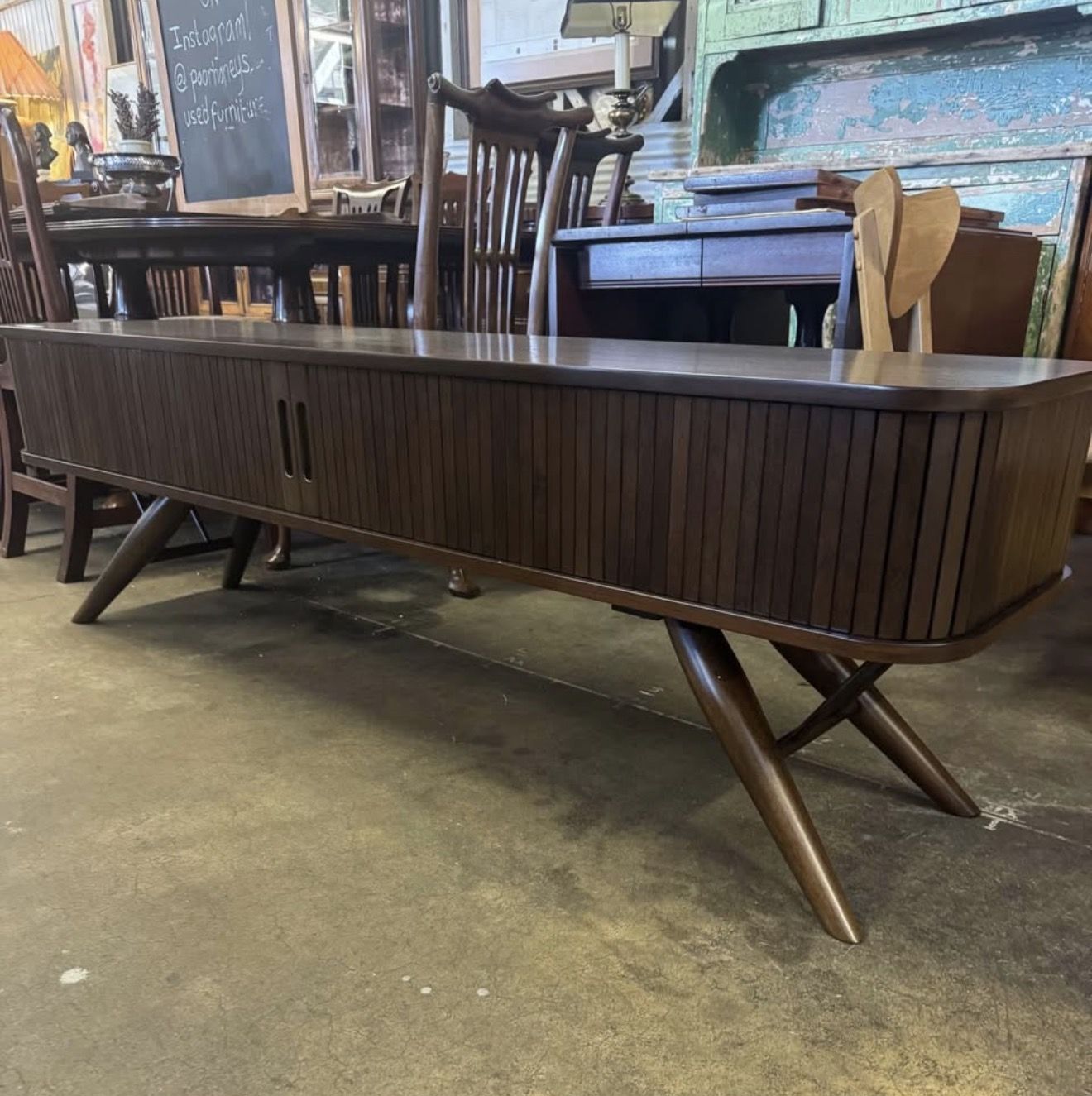 Amazing Walnut Tambour Door Mid Century Modern Style TV Stand Media Console MCM (Info in description)