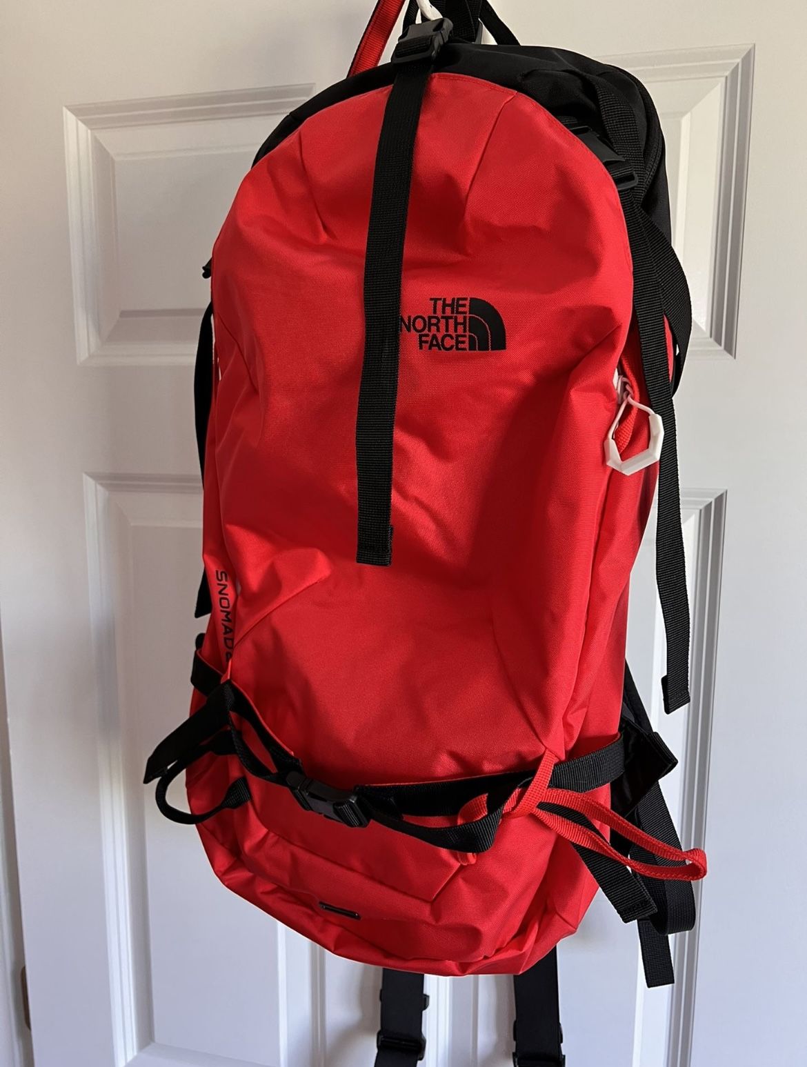 🏂 Red NorthFace Backpack (Snomad23)