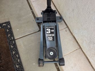 Pittsburgh Harbor Freight 3 Ton Heavy Duty Floor Jack Rapid Pump