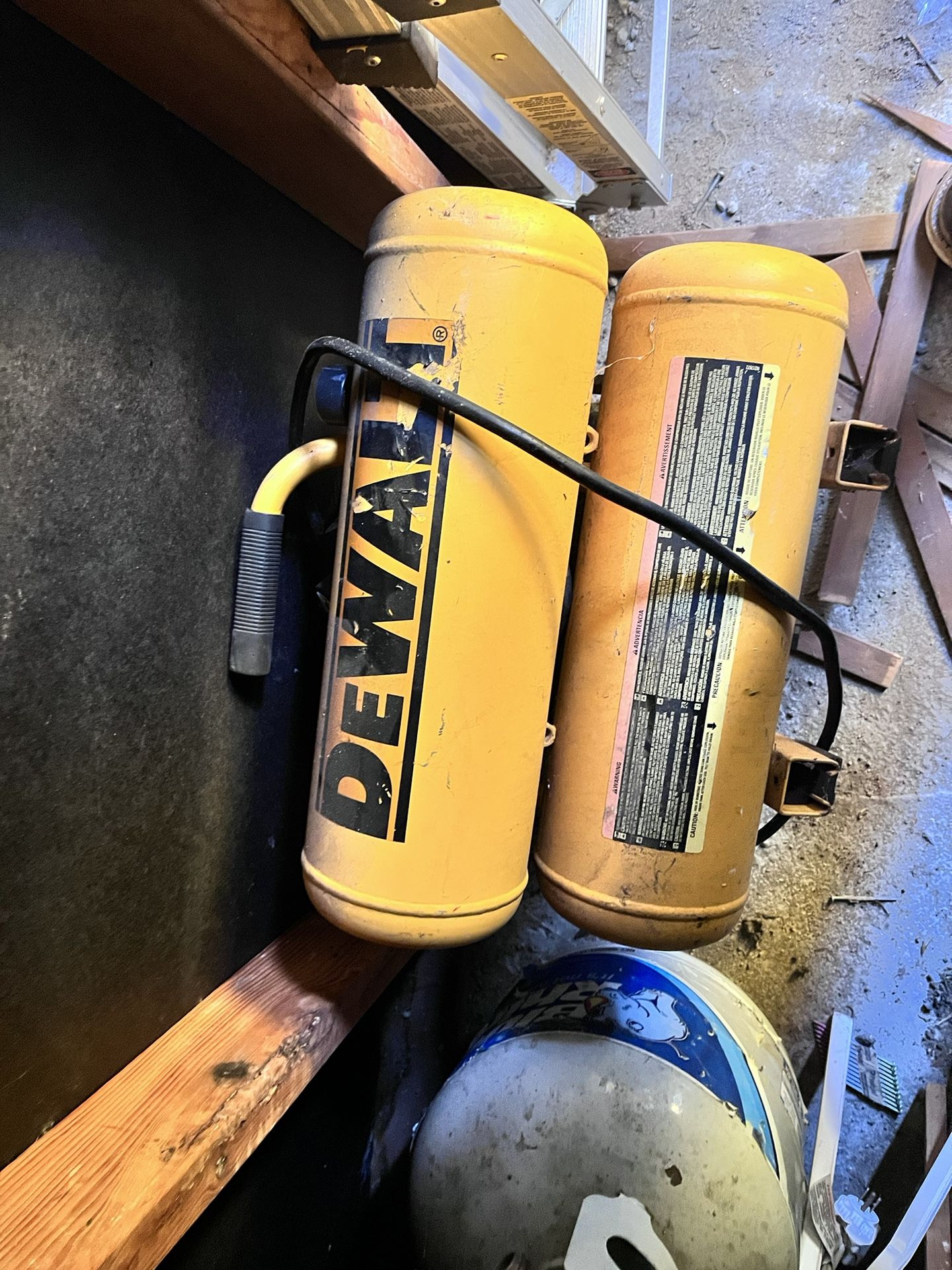 Dewalt Compressor 