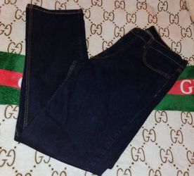 FIRM IN MERCED‼️MENS LEVIS EXCELLENT CONDITION 👌