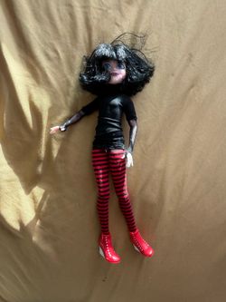 Jazwares Hotel Transylvania Mavis Bats Out Doll Fashion Doll 2 dolls lot