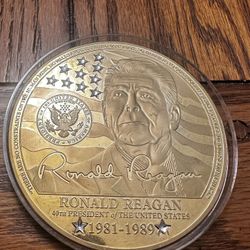 President Ronald Reagan 4" Crystal-Inlaid Commemorative Coin