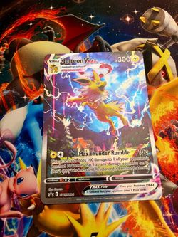 Pokemon Jolteon VMAX Jumbo Card