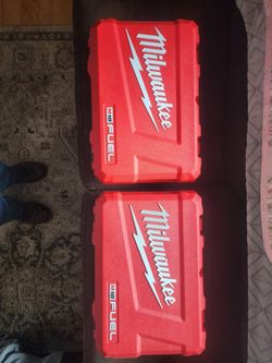 Milwaukee cases. Case and manuals only!