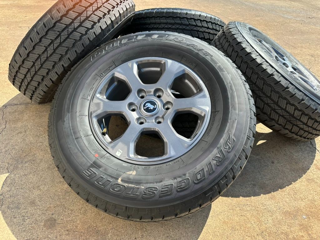 NEW 2022 Ford Bronco Big Bend Wheels Bridgestone Dueler A/T 255/75/17 6x5.5 Ford Ranger wheels
