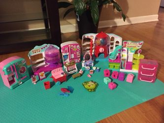 Shopkins stations