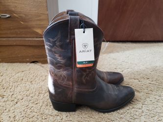 Ariat Cowboy boots Size 5 child, fits women's size 7 to 8