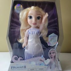 Frozen 2 II Singing Elsa Doll, Magic In Motion, NEW
