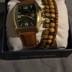 U.S. POLO ASSN. watch and bracelet set